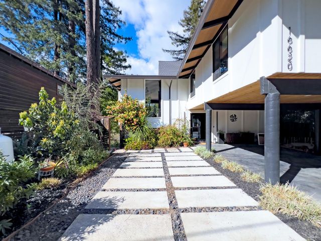 16620 Guernewood Rd, Guerneville, CA 95446