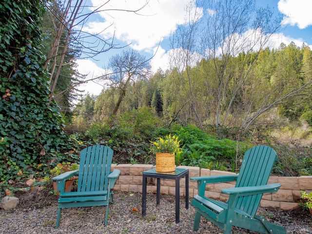 16620 Guernewood Rd, Guerneville, CA 95446