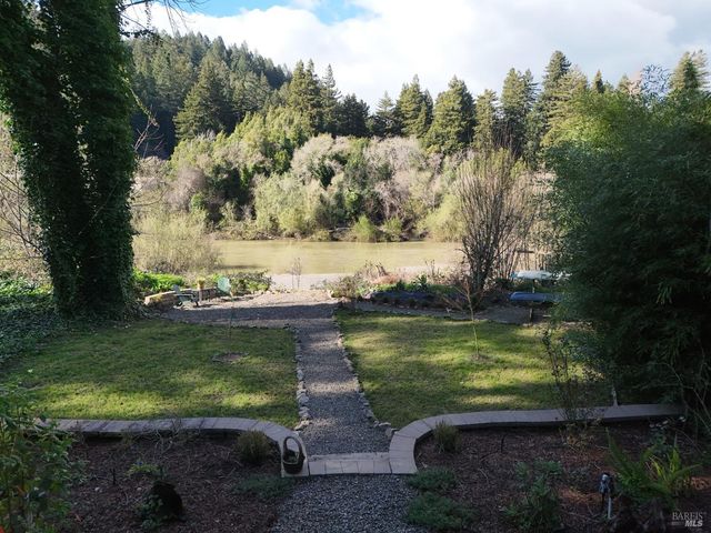 16620 Guernewood Rd, Guerneville, CA 95446