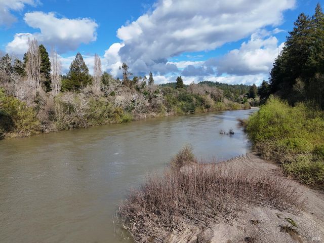 16620 Guernewood Rd, Guerneville, CA 95446