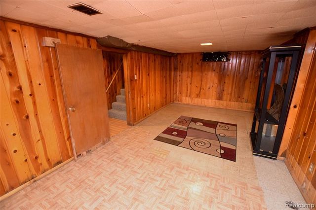 1701 Park Street, Flint, MI 48503