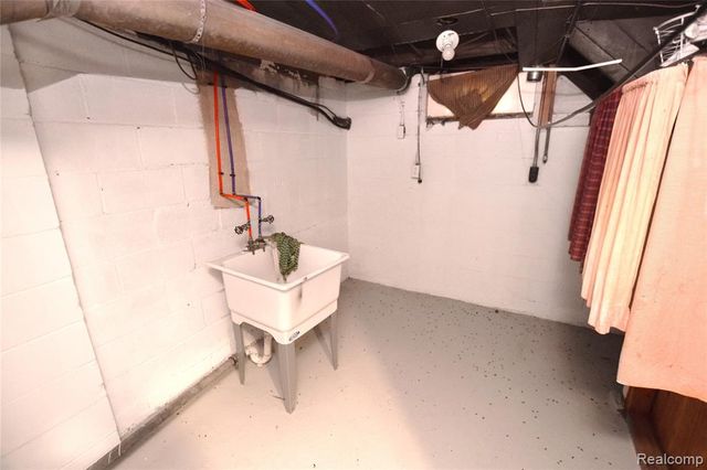 1701 Park Street, Flint, MI 48503