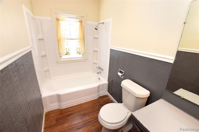 1701 Park Street, Flint, MI 48503