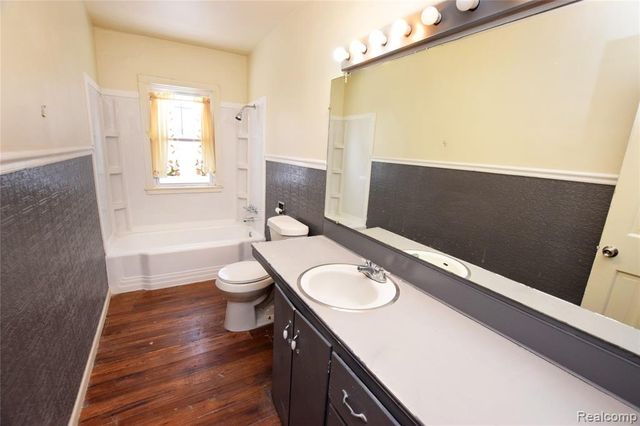 1701 Park Street, Flint, MI 48503