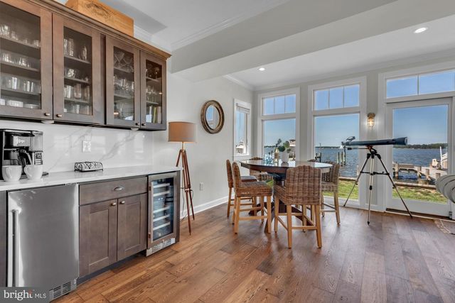 1069 SHORE ACRES RD, Arnold, MD 21012