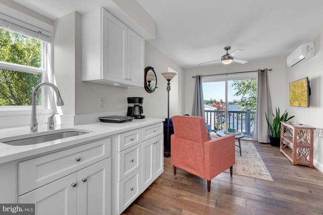 1069 SHORE ACRES RD, Arnold, MD 21012