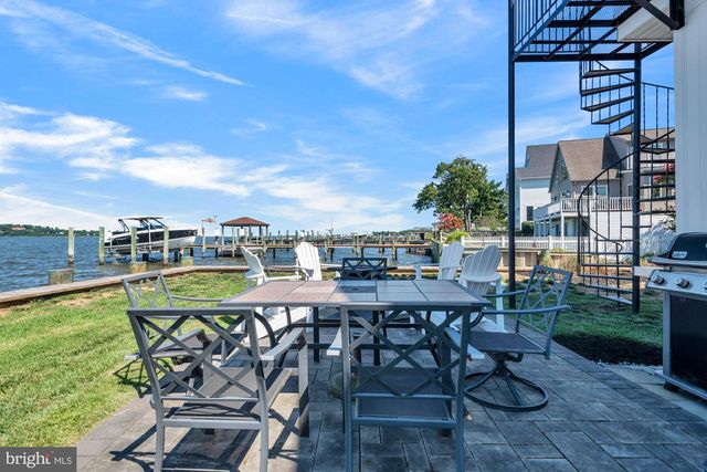 1069 SHORE ACRES RD, Arnold, MD 21012