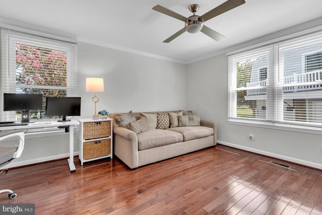 1069 SHORE ACRES RD, Arnold, MD 21012