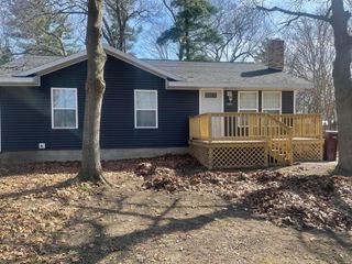 2449 Marquette Avenue, Muskegon Twp, MI 49442