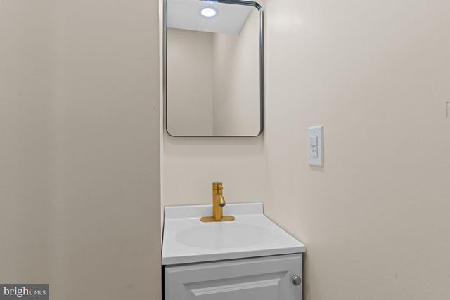 2122 E BIRCH ST, Philadelphia, PA 19134