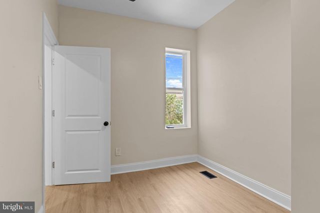 2122 E BIRCH ST, Philadelphia, PA 19134