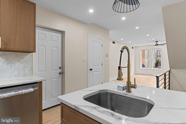 2122 E BIRCH ST, Philadelphia, PA 19134