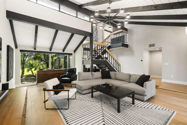 622 Camino Santa Barbara, Solana Beach, CA 92075