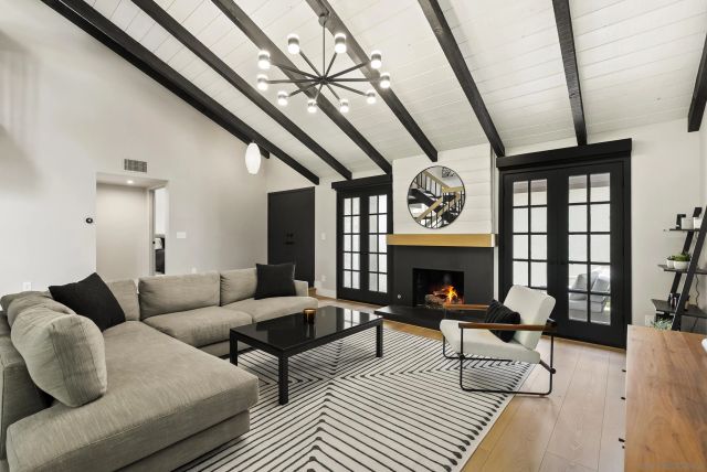 622 Camino Santa Barbara, Solana Beach, CA 92075