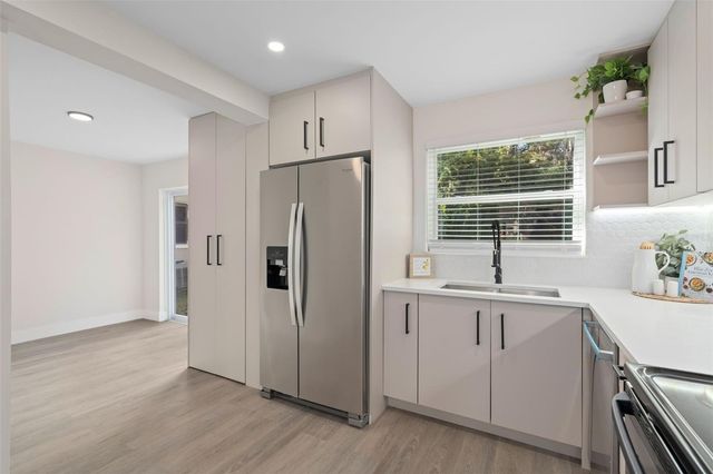 118 DEACON JONES BOULEVARD, Orlando, FL 32810