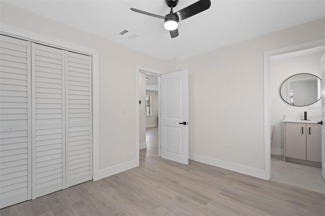 118 DEACON JONES BOULEVARD, Orlando, FL 32810