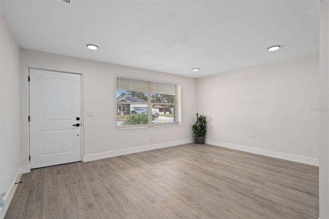 118 DEACON JONES BOULEVARD, Orlando, FL 32810