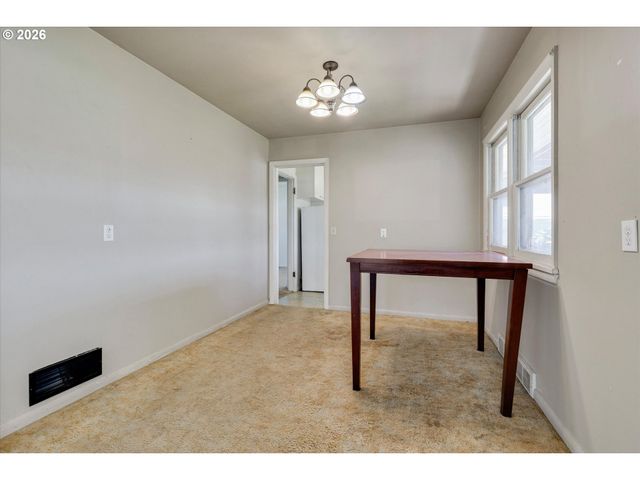 15239 S HIGHWAY 211, Molalla, OR 97038