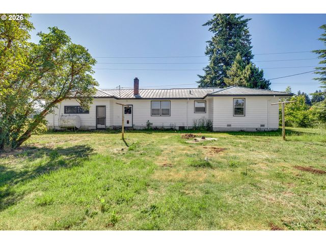 15239 S HIGHWAY 211, Molalla, OR 97038