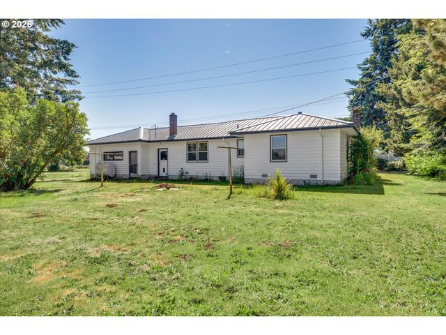 15239 S HIGHWAY 211, Molalla, OR 97038