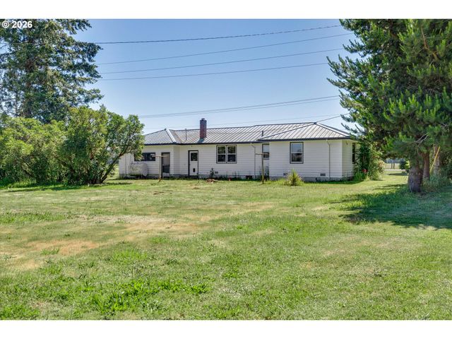 15239 S HIGHWAY 211, Molalla, OR 97038