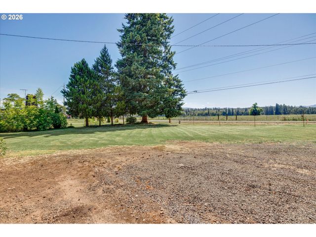 15239 S HIGHWAY 211, Molalla, OR 97038