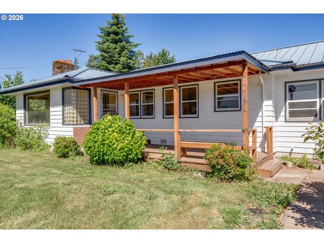 15239 S HIGHWAY 211, Molalla, OR 97038
