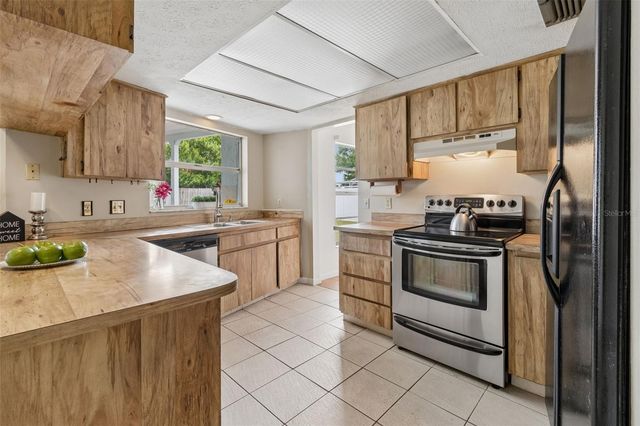 5503 PENTAIL CIRCLE, Tampa, FL 33625
