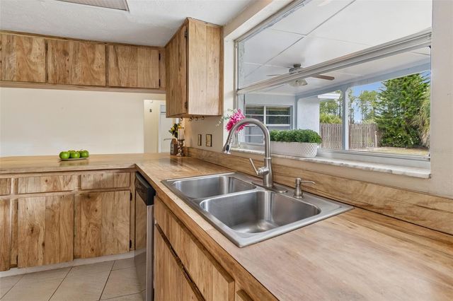 5503 PENTAIL CIRCLE, Tampa, FL 33625