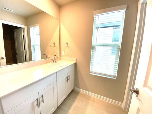 4127 Stockyard Station Lane, Sachse, TX 75048