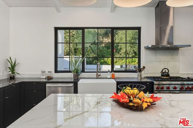 13019 Sky Valley Road, Los Angeles, CA 90049