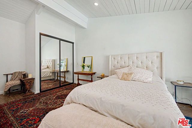 13019 Sky Valley Road, Los Angeles, CA 90049
