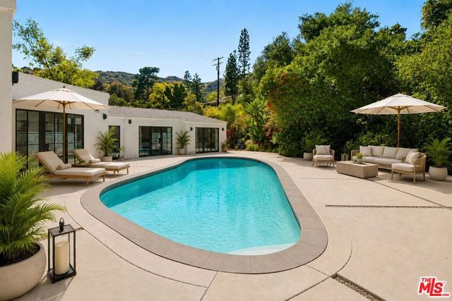 13019 Sky Valley Road, Los Angeles, CA 90049