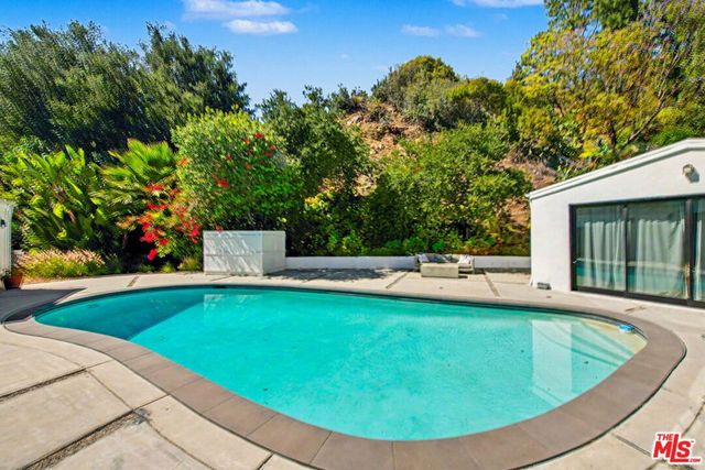 13019 Sky Valley Road, Los Angeles, CA 90049