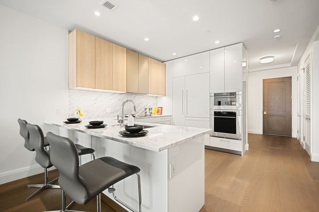 240 Devonshire Street 5103, Boston, MA 02110