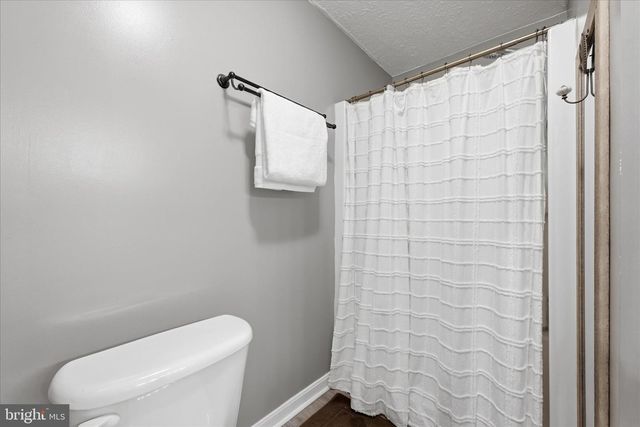 200 STAYMAN DR, Clear Brook, VA 22624