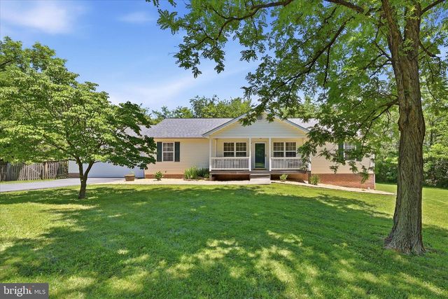 200 STAYMAN DR, Clear Brook, VA 22624