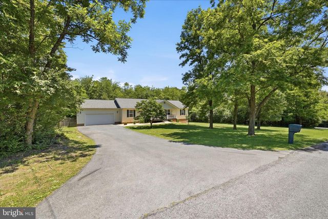 200 STAYMAN DR, Clear Brook, VA 22624