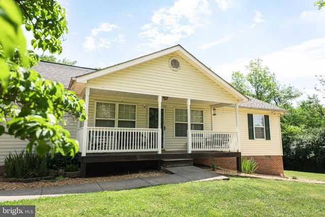 200 STAYMAN DR, Clear Brook, VA 22624