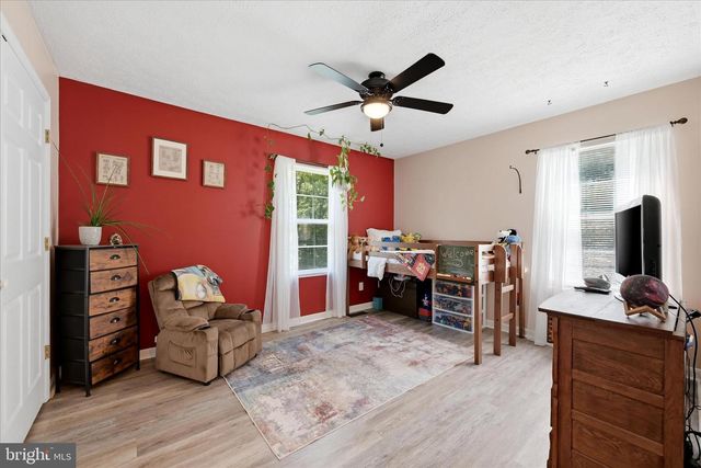 200 STAYMAN DR, Clear Brook, VA 22624