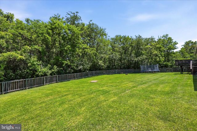200 STAYMAN DR, Clear Brook, VA 22624