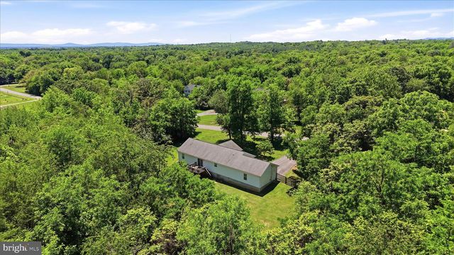 200 STAYMAN DR, Clear Brook, VA 22624