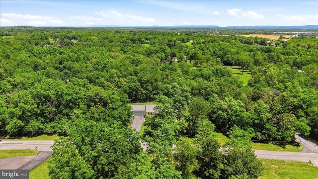 200 STAYMAN DR, Clear Brook, VA 22624