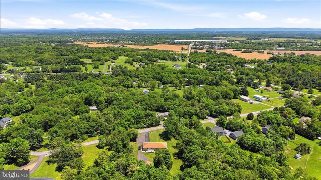 200 STAYMAN DR, Clear Brook, VA 22624