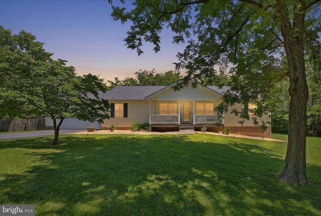 200 STAYMAN DR, Clear Brook, VA 22624