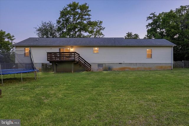 200 STAYMAN DR, Clear Brook, VA 22624