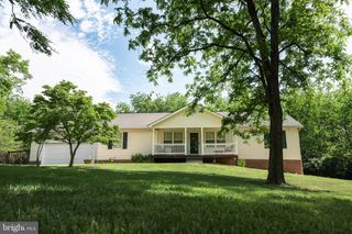 200 STAYMAN DR, Clear Brook, VA 22624