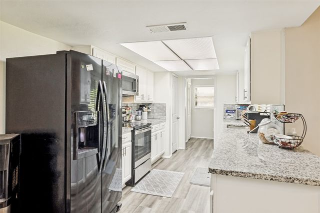 10826 Wallbrook Drive, Dallas, TX 75238