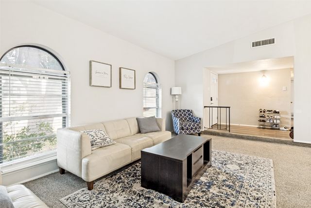 10826 Wallbrook Drive, Dallas, TX 75238