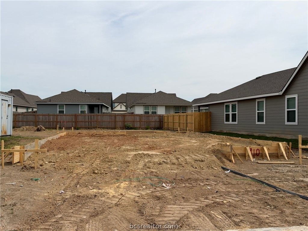 910 Lady Bird Lane, College Station, TX 77845 — photo 2
